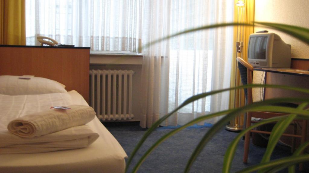 Hotel Luisenhof Mettmann Exterior photo